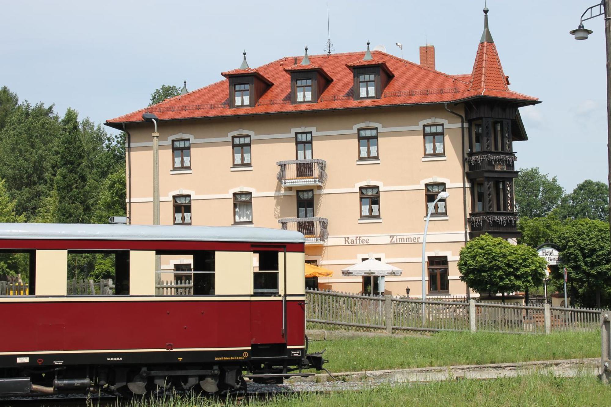 Hotel Bb Bahnhof Bertsdorf Olbersdorf Exterior photo